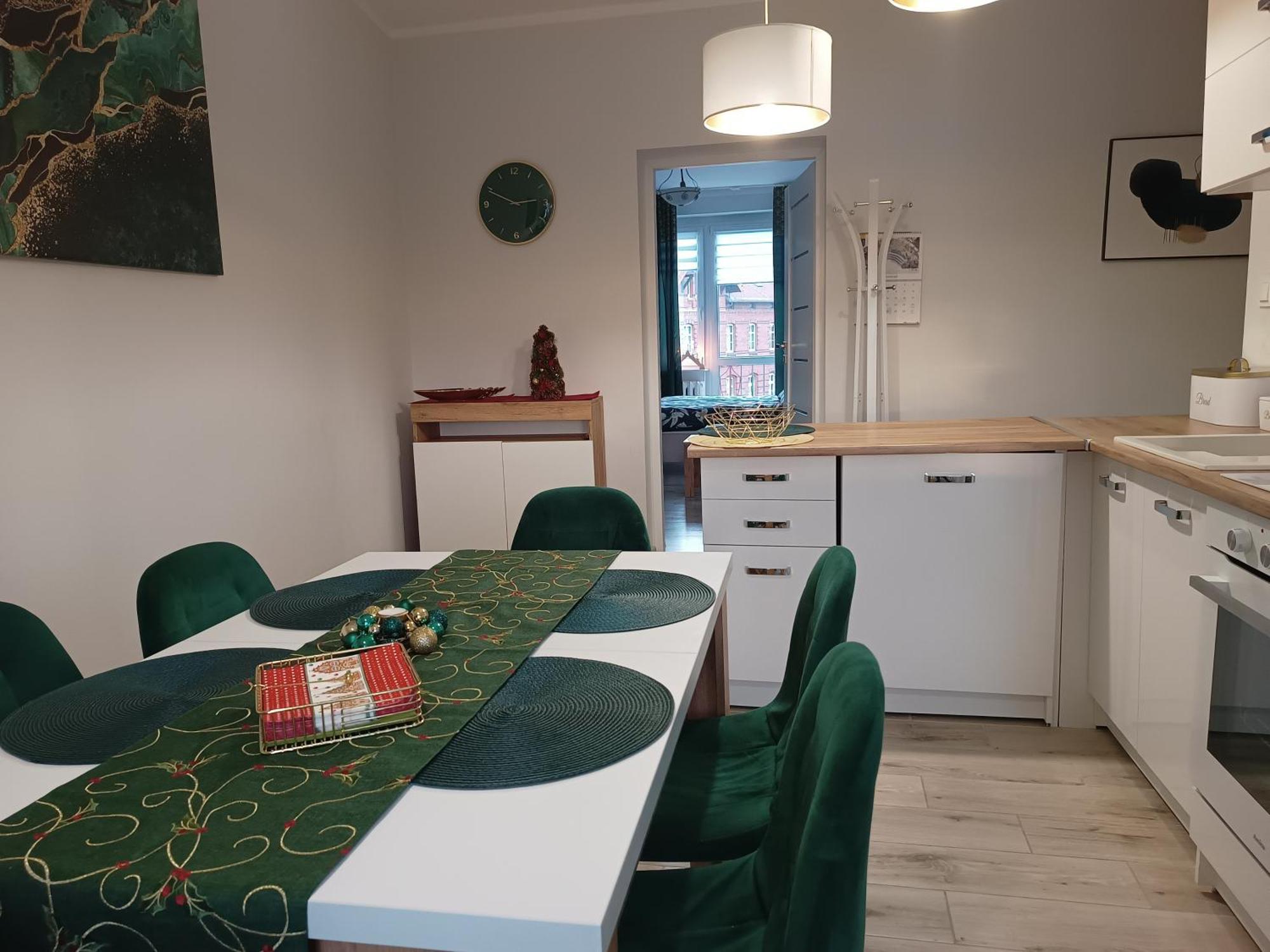 Szmaragdowy Apartament Przy Ulicy Opolskiej ทานอฟสเก กูเร ภายนอก รูปภาพ